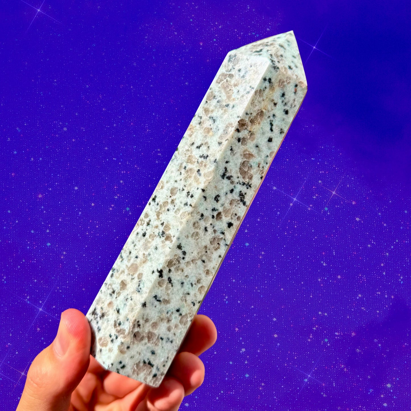 Large Kiwi Stone Tower C07