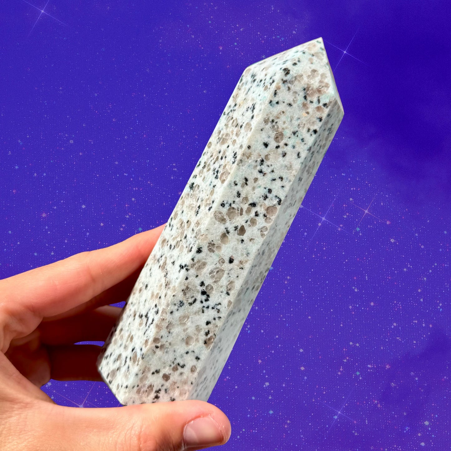 Large Kiwi Stone Tower C07