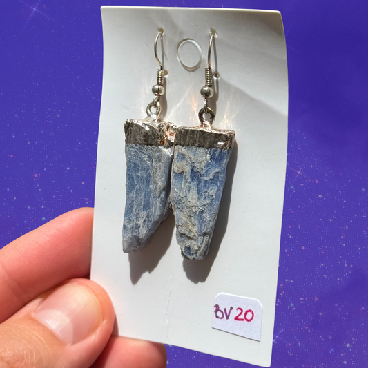 Blue Kyanite Dangling 925 Silver Earrings