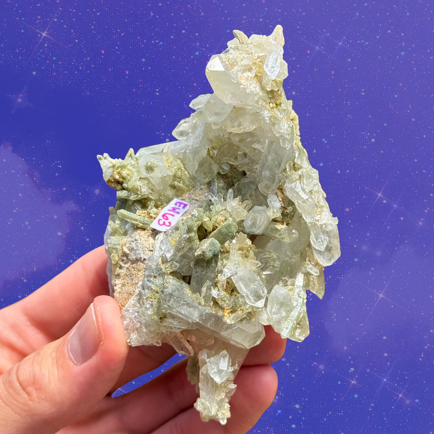 Chlorite-Included Quartz Cluster